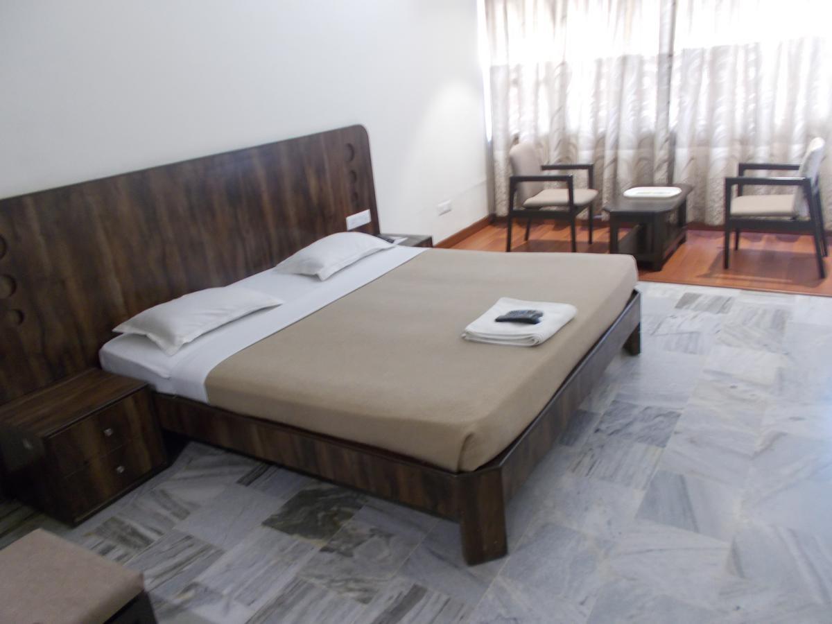 Samrat Residency Hotel Bangalore Esterno foto