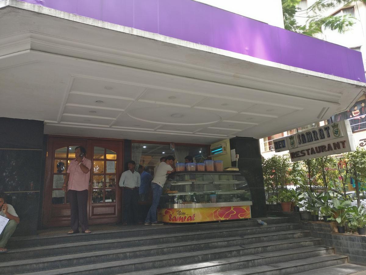 Samrat Residency Hotel Bangalore Esterno foto